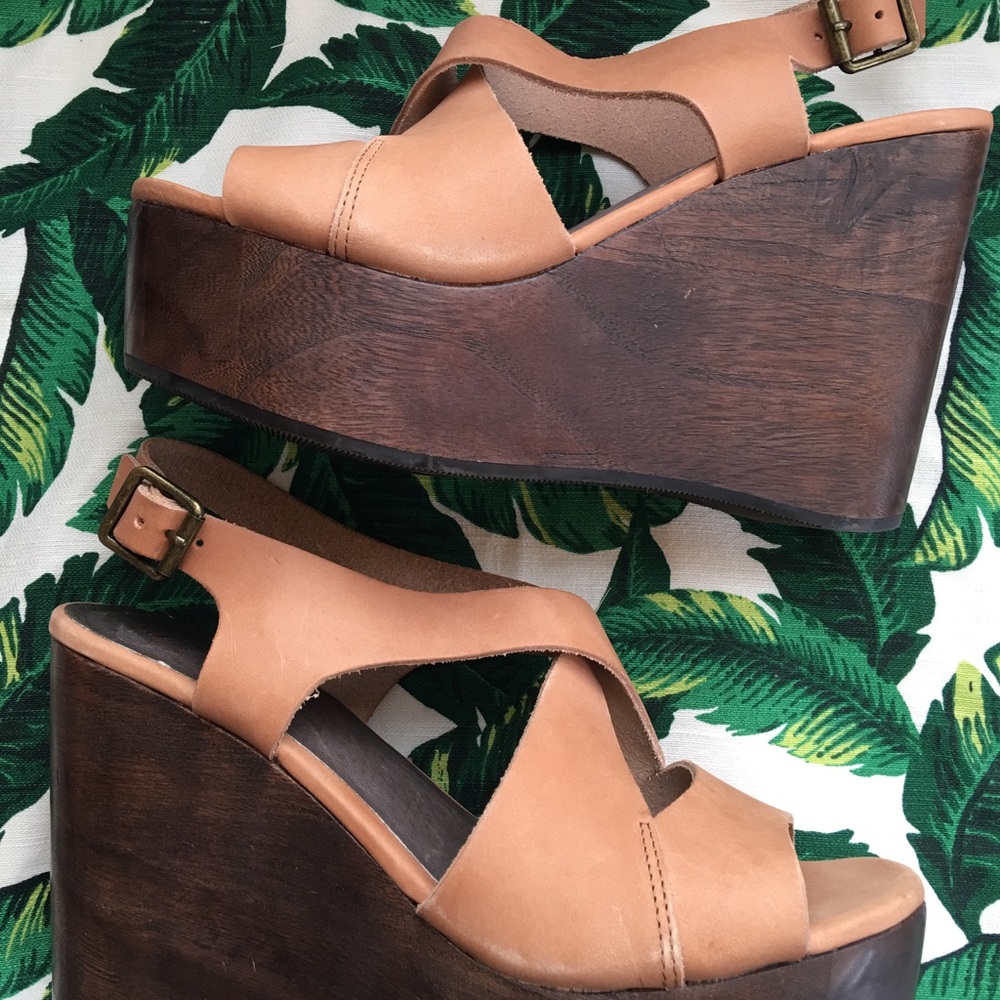 Joie Windy Platform Sandal